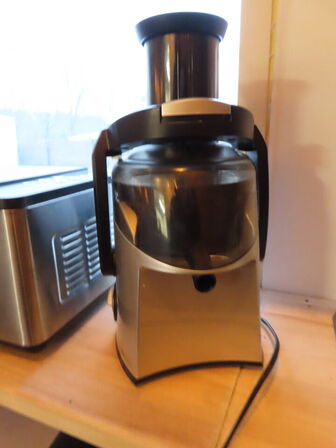 Juicer, OBH Nordica 6754