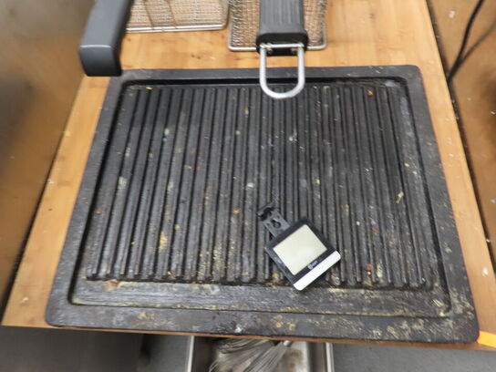 Afsætningsbord med indhold