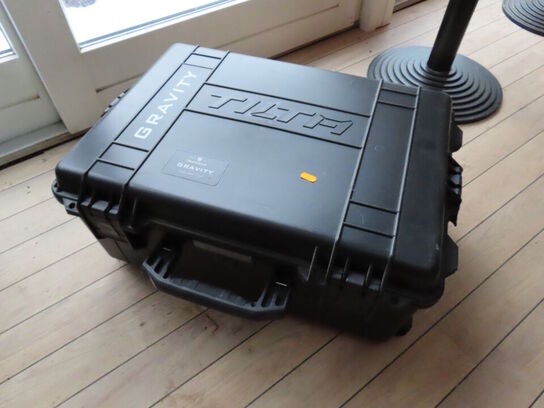 3-akset kamerasystem, TILTA GRAVITY GR-T03 i flightcase