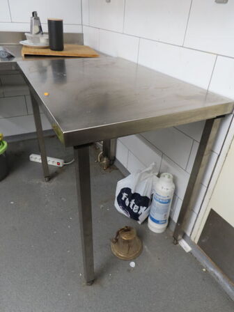 Rustfir bord, ELEKTROLUX