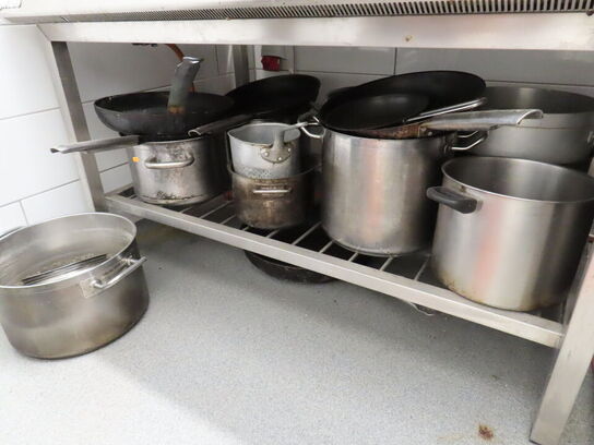 Kogebord, MARENO med 6 blus, inkl. div. gryder og pander