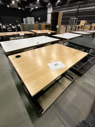 2 Skrivebord, hævesænke