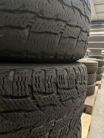 Dæk og fælg 235/65R16C