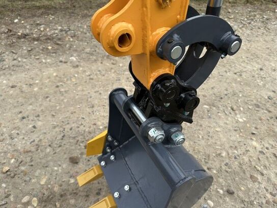 Laston mini graver med 14 hk benzin B&S motor