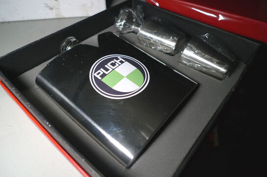 Lommelærke m/PUCH logo, tragt + 4 stk. drikkebægre