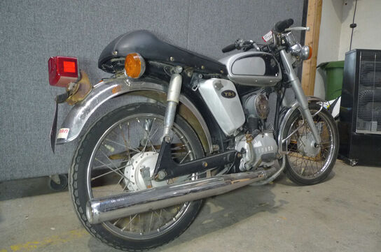 Knallert, Yamaha YB1 50ccm 1328 4-gear drejeventilmotor