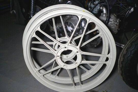 1 sæt alu-fælge t/PUCH Maxi, grundmalet