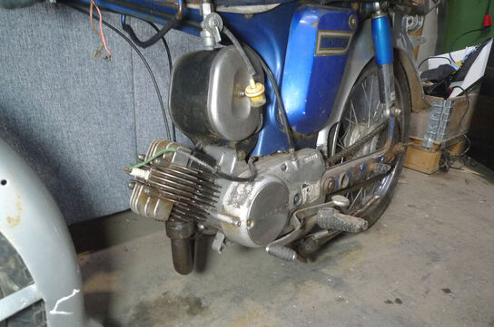 Knallert, Yamaha YB1 50ccm 4-gear drejeventilmotor MOMSFRI