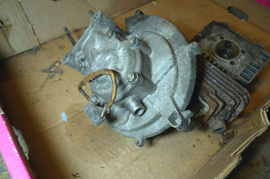 Motor t/Vespa Ciao m/cylinder og kobling