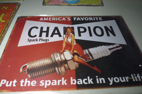 4 stk. retroskilte i metal ca. 20x30cm