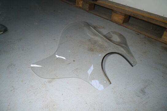 2 stk. universal vindskærme til MC m.m.