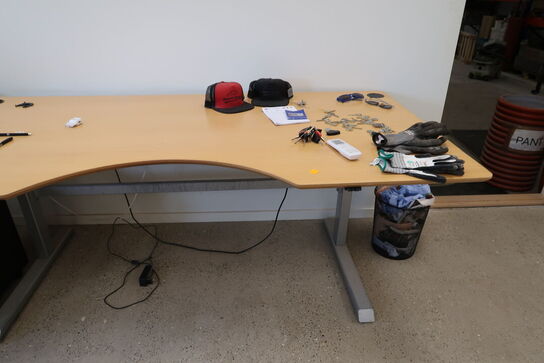 El. hæve/sænke skrivebord samt skuffemodul