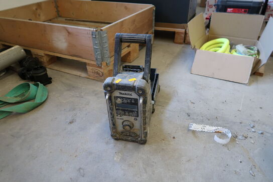 Arbejdsradio MAKITA DMR110