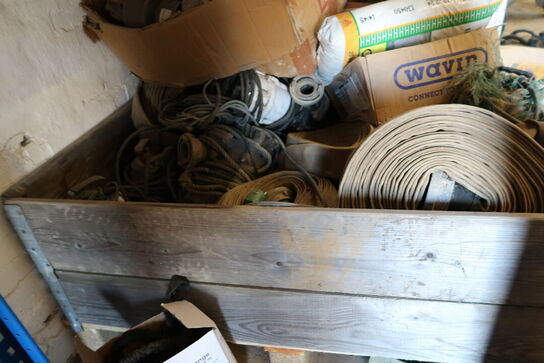 Palle med div. Dykpumper samt slanger