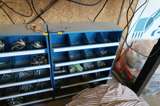 2 stk. sortimentsreoler med div. Bolte m.m.