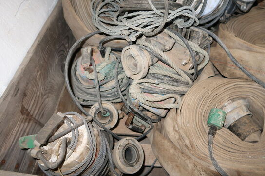 Palle med div. Dykpumper samt slanger