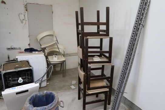 5 stk. stabelstole samt 4 stk. stole