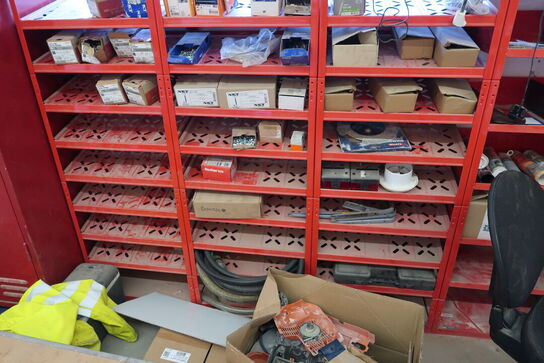 Reolsystem med div. Varelager og værktøj