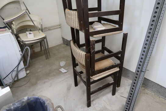 5 stk. stabelstole samt 4 stk. stole