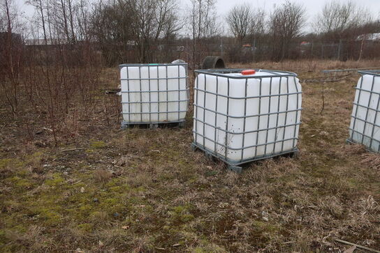3 stk. 1000-liters IBC-palletank
