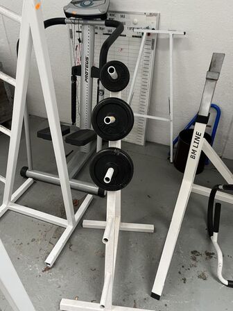 Fitnessudstyr mv. BM: FITNESS IMPORT