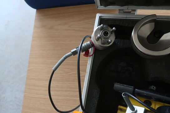  P.A.T. (Precision Adhesion Tester)