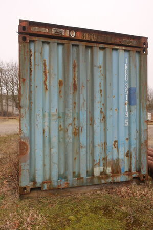 Arbejdsbord m. indhold