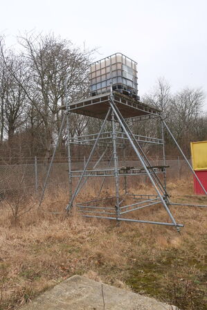 Stillads- og 1000-liters IBC-palletank