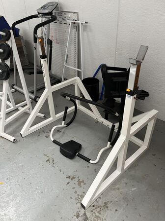 Fitnessudstyr mv. BM: FITNESS IMPORT