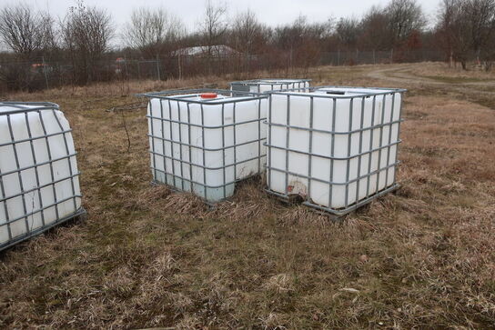 3 stk. 1000-liters IBC-palletank