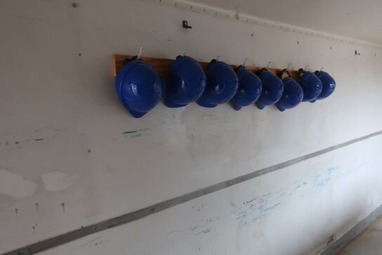 Mandskabscontainer m. indhold