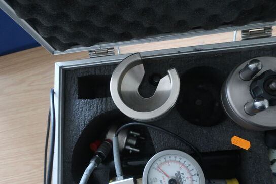  P.A.T. (Precision Adhesion Tester)