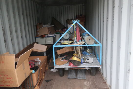 Indhold i container: Faldsikring, vogn mv.