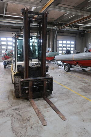 Gaffeltruck TCM FHG 25M