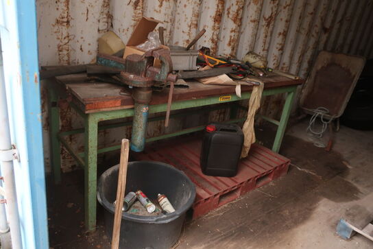 Arbejdsbord m. indhold