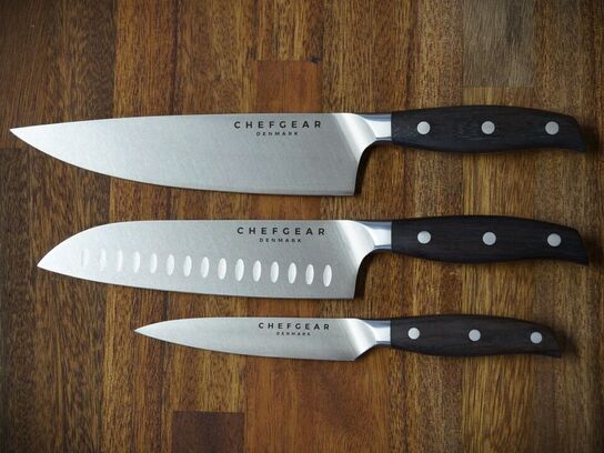 Køkkenknivssæt udført i rustfrit tysk DIN 1.4116 stål