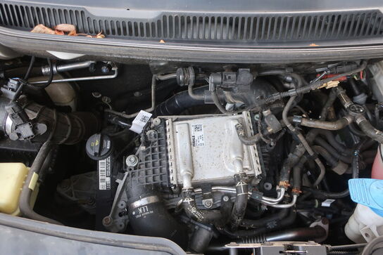 Varebil VOLKSWAGEN Transporter 2.0 Tdi Bmt 102hk Kassevogn Kort