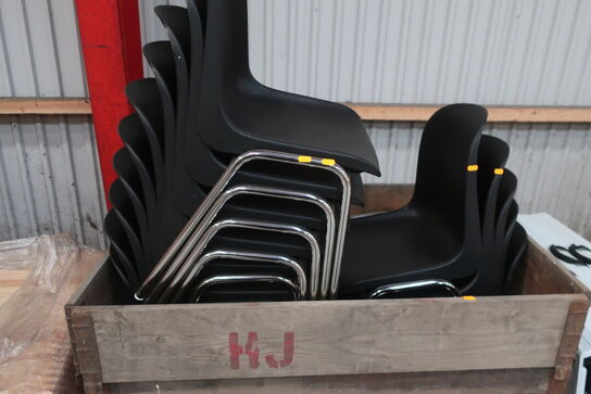 Palle med div. Stabelstole