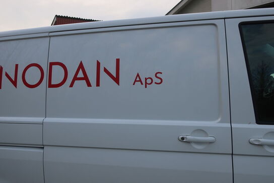 Varebil VOLKSWAGEN Transporter 2.0 Tdi Bmt 102hk Kassevogn Kort