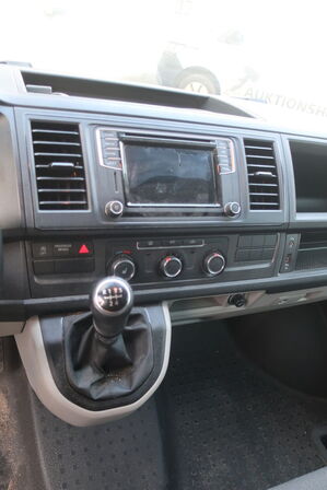 Varebil VOLKSWAGEN Transporter 2.0 Tdi Bmt 102hk Kassevogn Kort