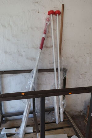 Pallestativ samt fødselsdagsflag