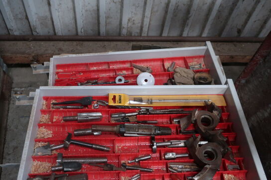 Palle med div. Værktøj