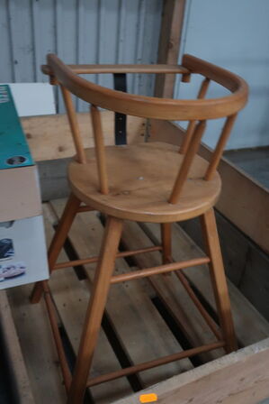 2 stk. paller med indhold