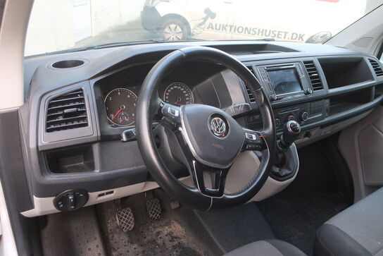 Varebil VOLKSWAGEN Transporter 2.0 Tdi Bmt 102hk Kassevogn Kort