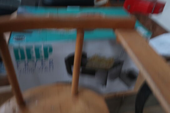 2 stk. paller med indhold