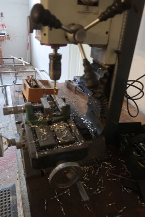 Bore- og fræsemaskine OPTIMUM BF 20 Vario