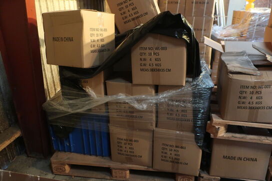 Palle med div. Dele til advarselslamper m.m.