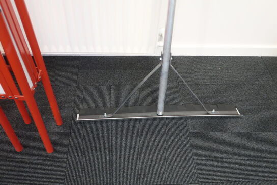 Afspærringstolpe, hegn m.m.