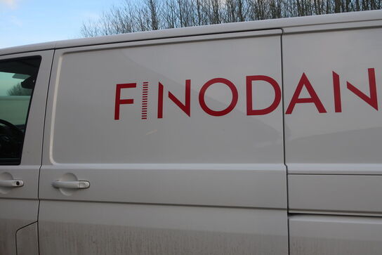 Varebil VOLKSWAGEN Transporter 2.0 Tdi Bmt 102hk Kassevogn Kort