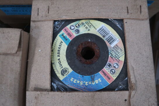 Palle med div. Skæreskiver LUGA ABRASIV